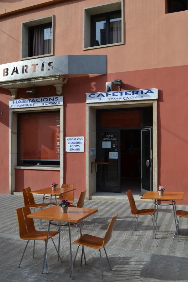 Hostal Bartis Figueres  Esterno foto