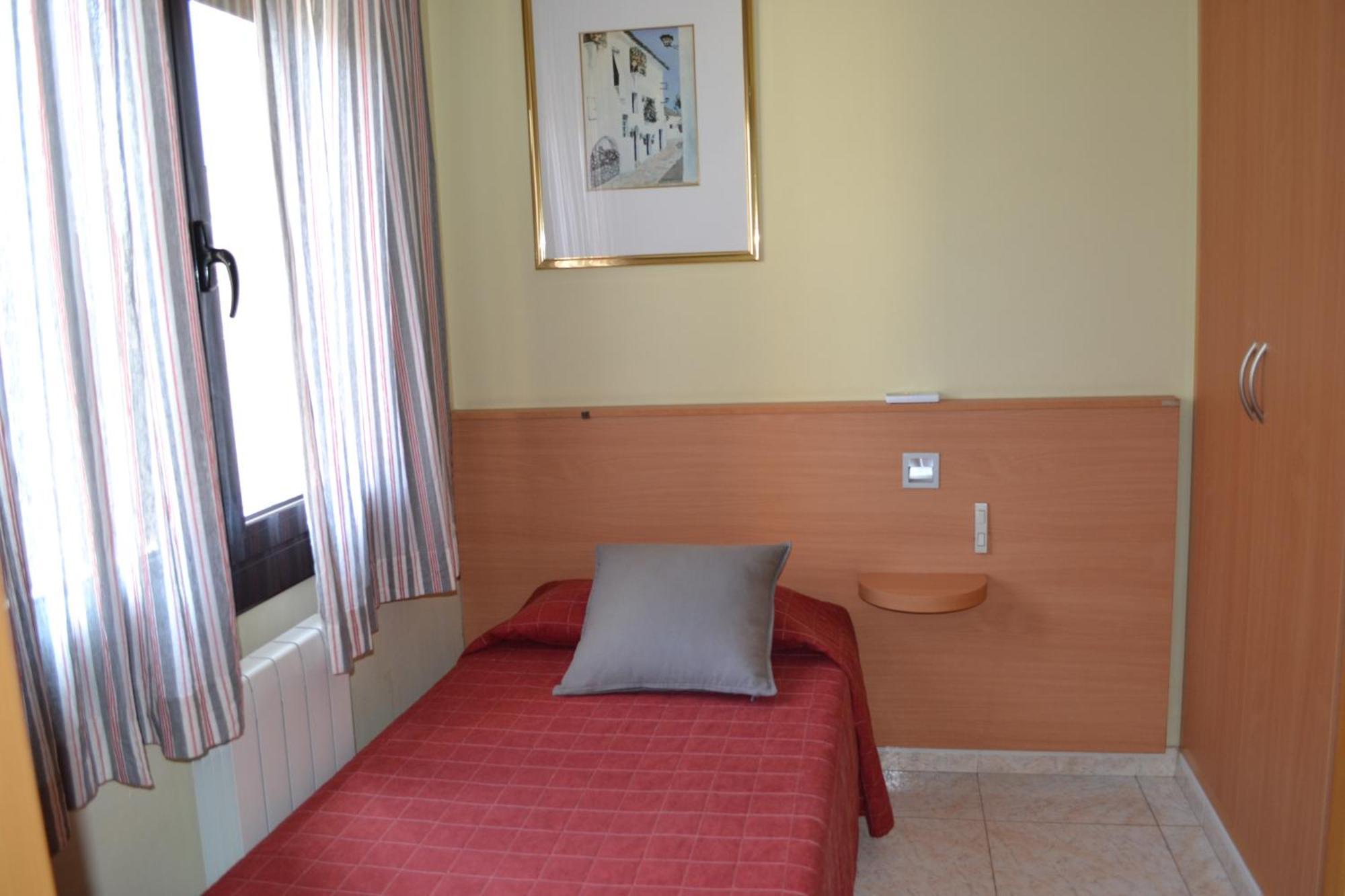 Hostal Bartis Figueres  Camera foto